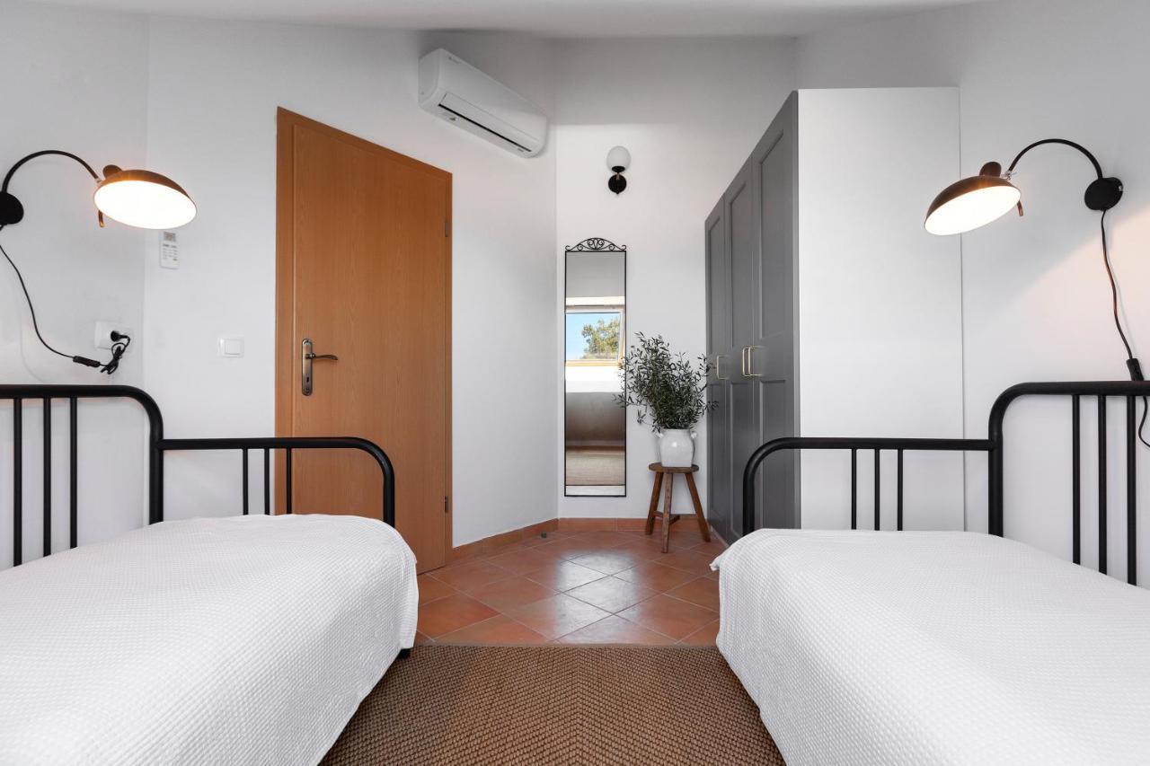 Apartman Luri Sutivan Buitenkant foto