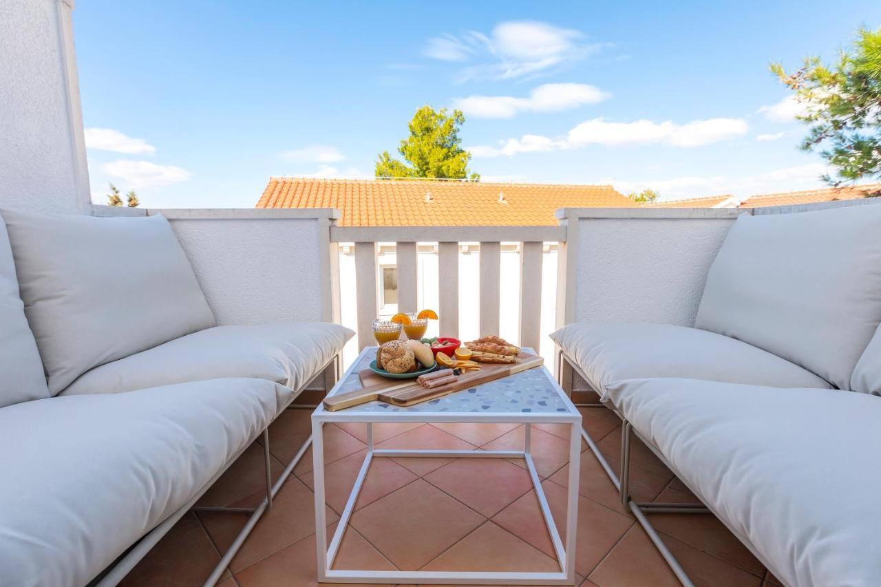 Apartman Luri Sutivan Buitenkant foto