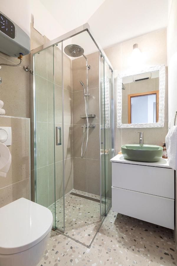 Apartman Luri Sutivan Buitenkant foto