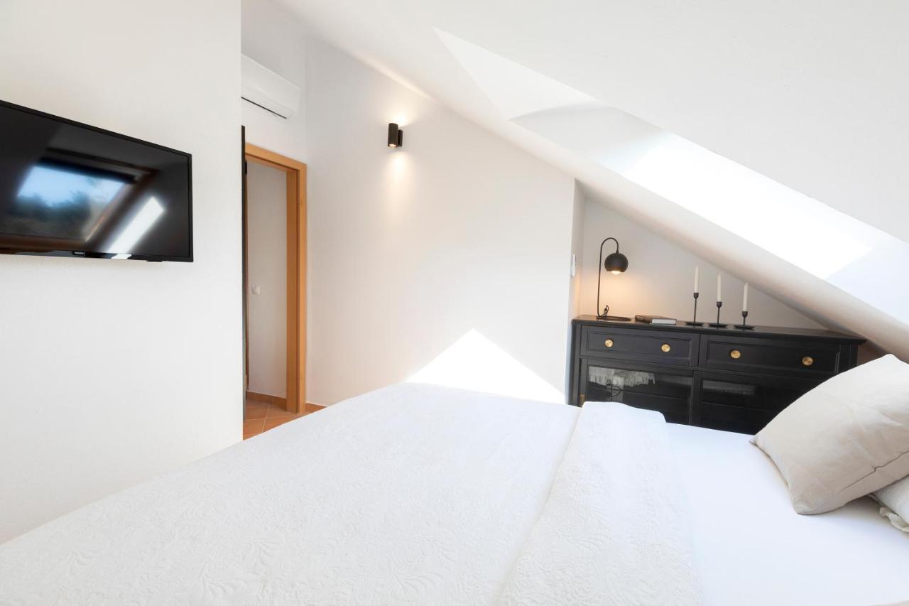 Apartman Luri Sutivan Buitenkant foto